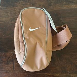 Nike Sportswear Essentials Crossbody Bag (1L) unisex